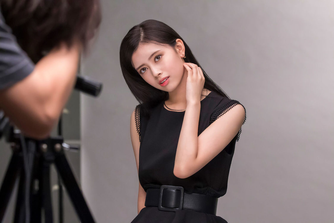 RIMA（NiziU）『Visée（ヴィセ）』メイキングカットより