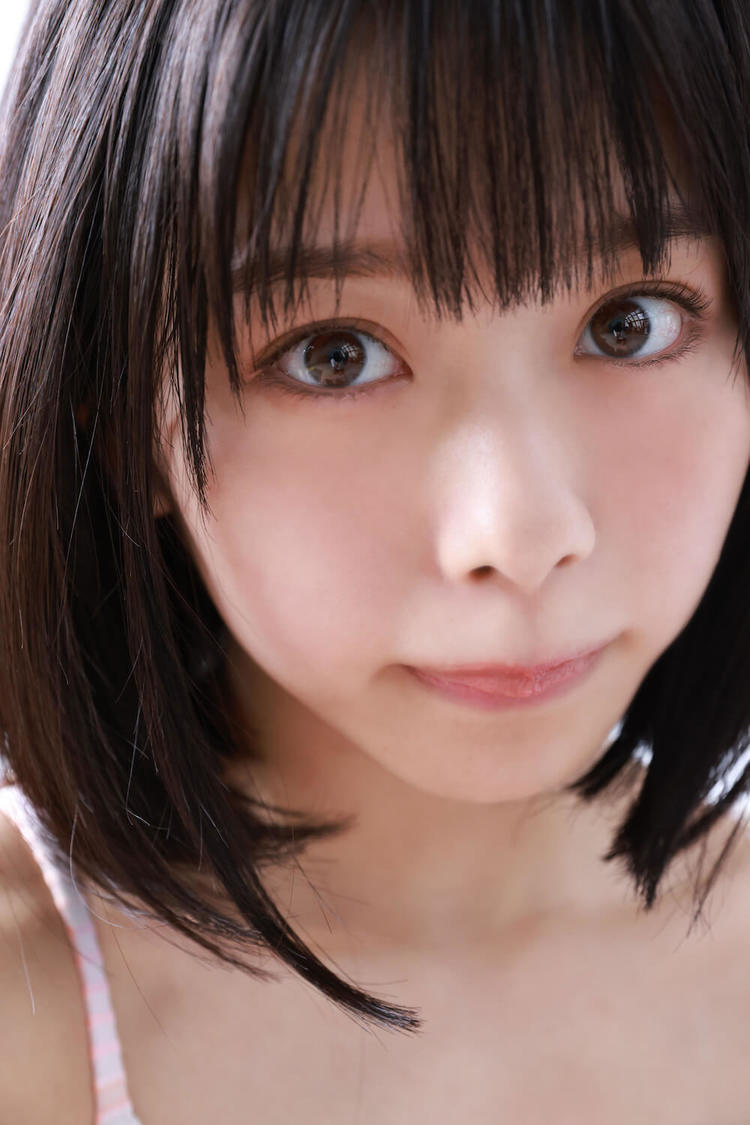 峰島こまき『週刊SPA!』水着アザ―カット（提供：週刊SPA! 編集部／撮影：中山雅文）