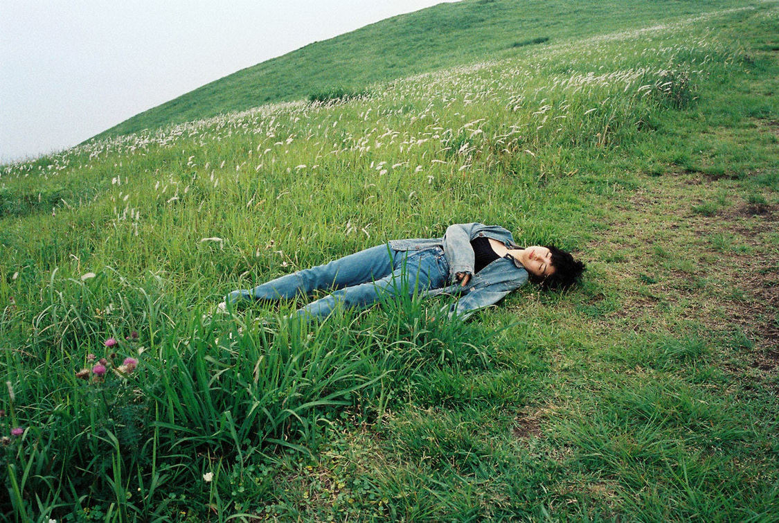 『佐久間由衣写真集 SONNET 奥山由之撮影』