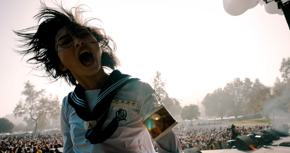 新しい学校のリーダーズ＜Head In the Clouds＞（撮影：codyburkhardt／2021年11月6日）