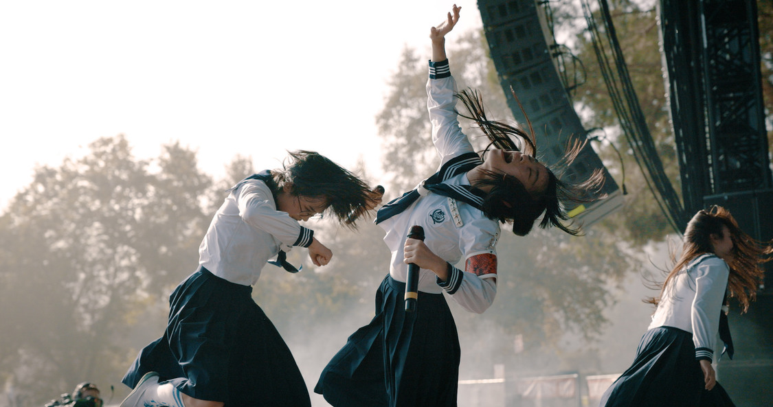 新しい学校のリーダーズ＜Head In the Clouds＞（撮影：codyburkhardt／2021年11月6日）