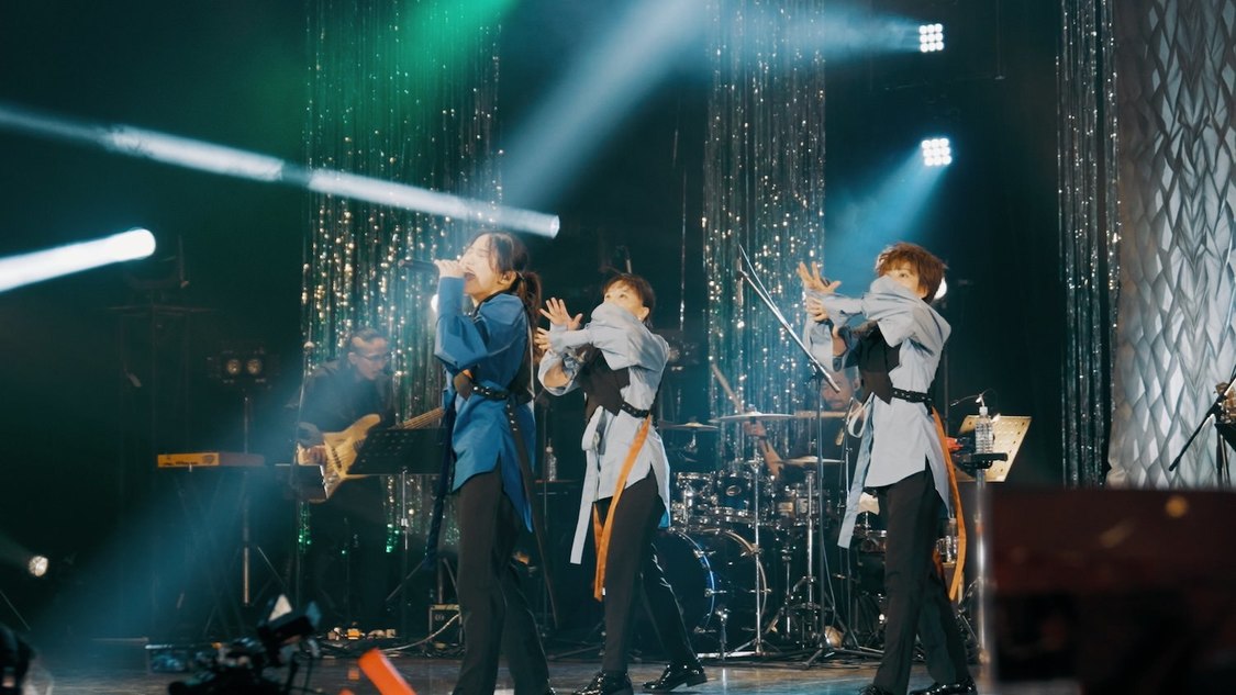 ドキュメンタリーフィルム『Middle of the Night』より