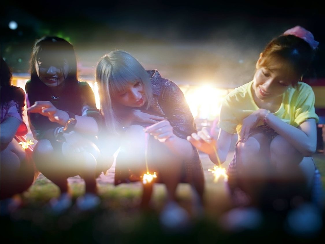 「柏木由紀なりのPARADISES -夏のバカヤロー-」MVより