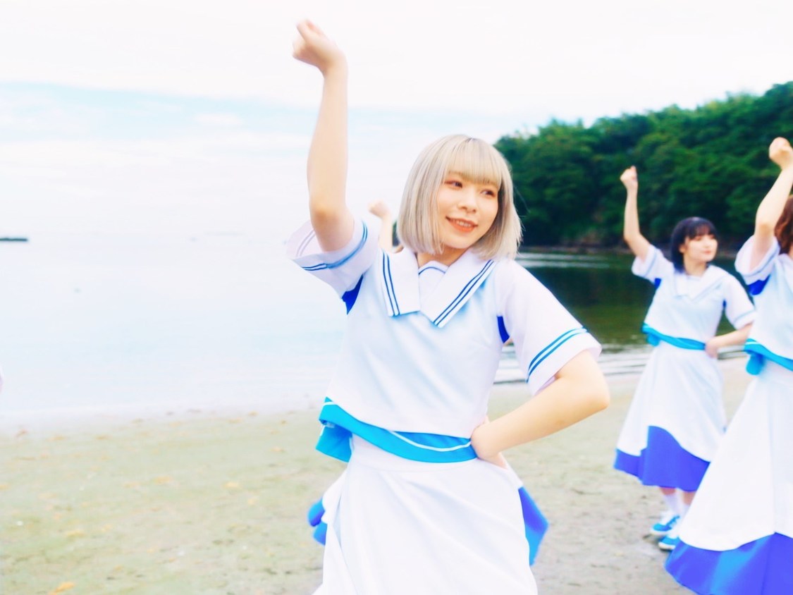 「柏木由紀なりのPARADISES -夏のバカヤロー-」MVより