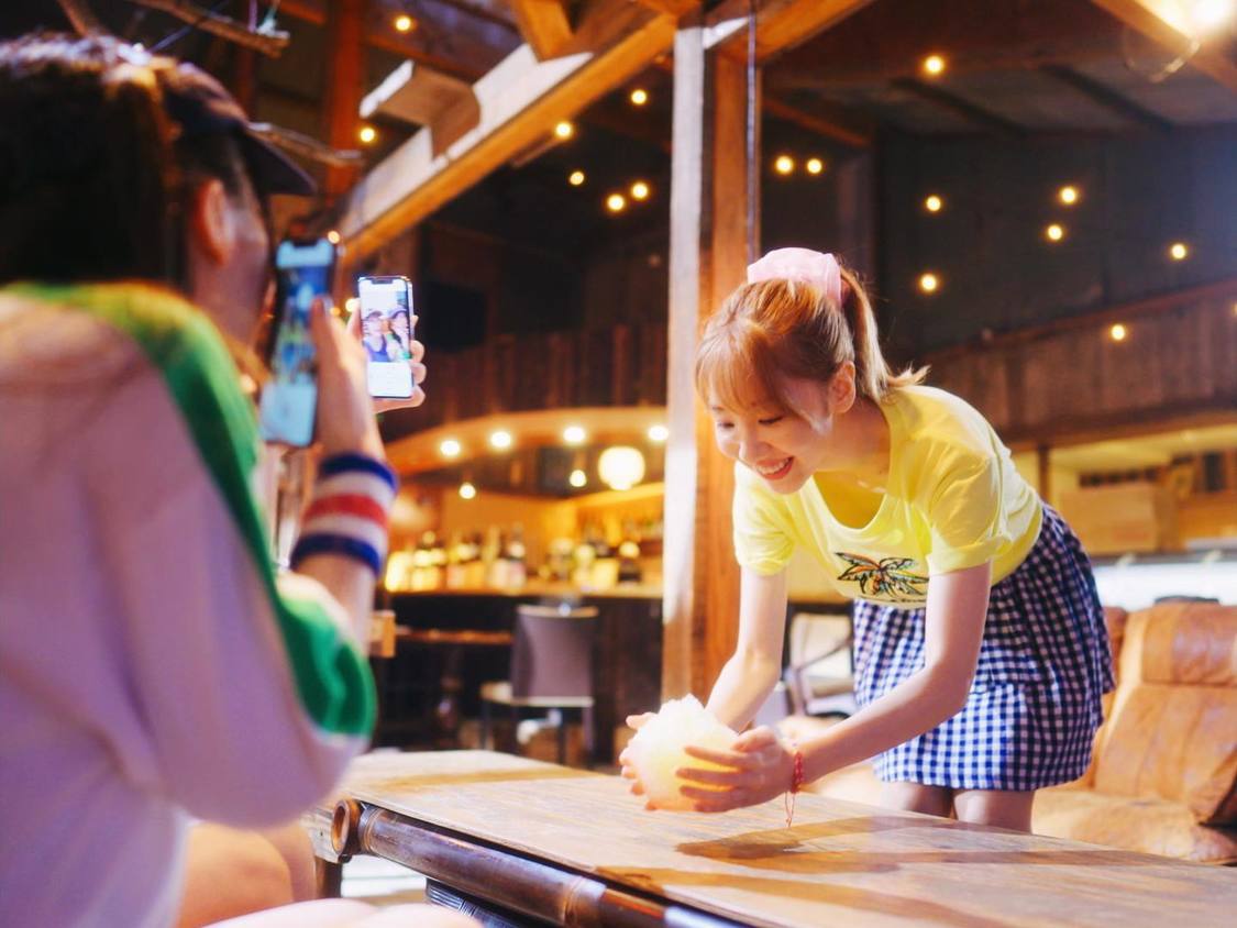 「柏木由紀なりのPARADISES -夏のバカヤロー-」MVより