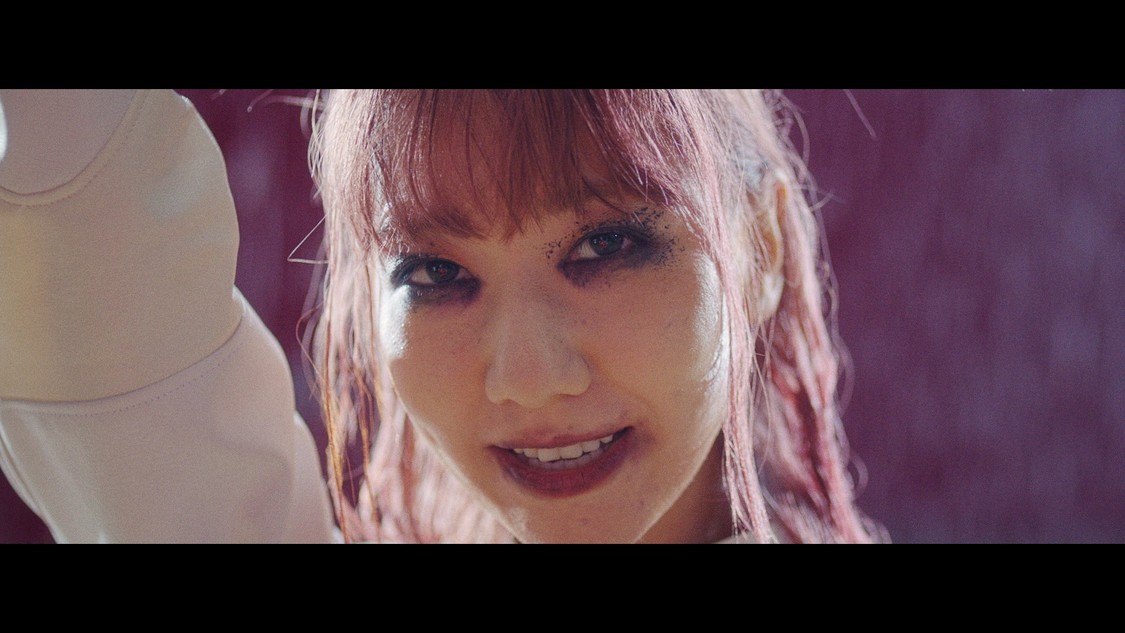 「柏木由紀なりのASP -AGAiNST THE WORLD-」MVより