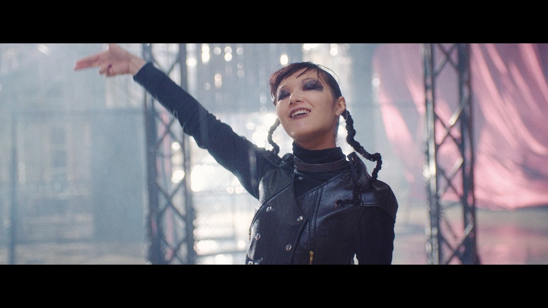 「柏木由紀なりのASP -AGAiNST THE WORLD-」MVより