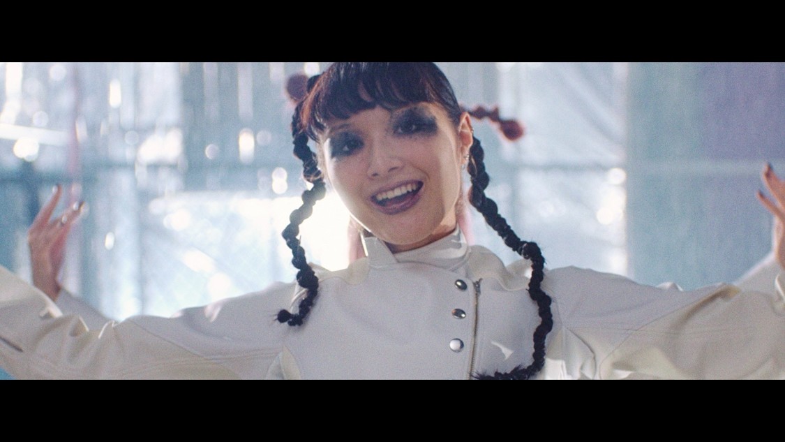 「柏木由紀なりのASP -AGAiNST THE WORLD-」MVより