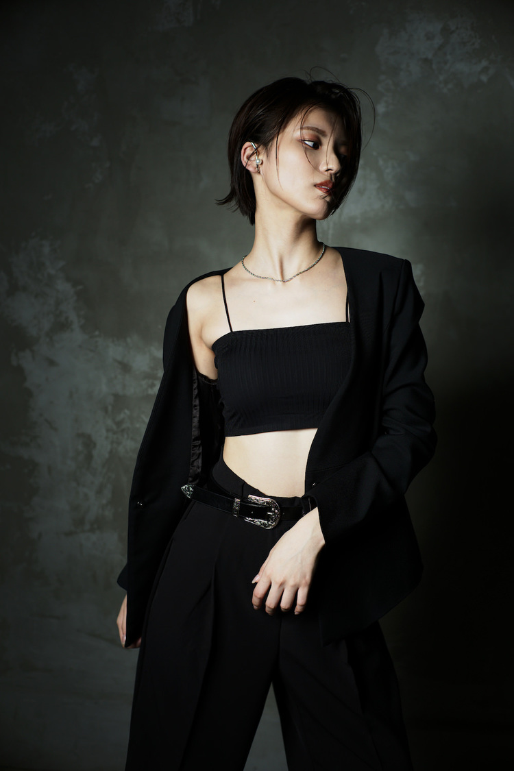 ＜小林れい×福島裕二写真展『完全変態-Holometabolism』＞より