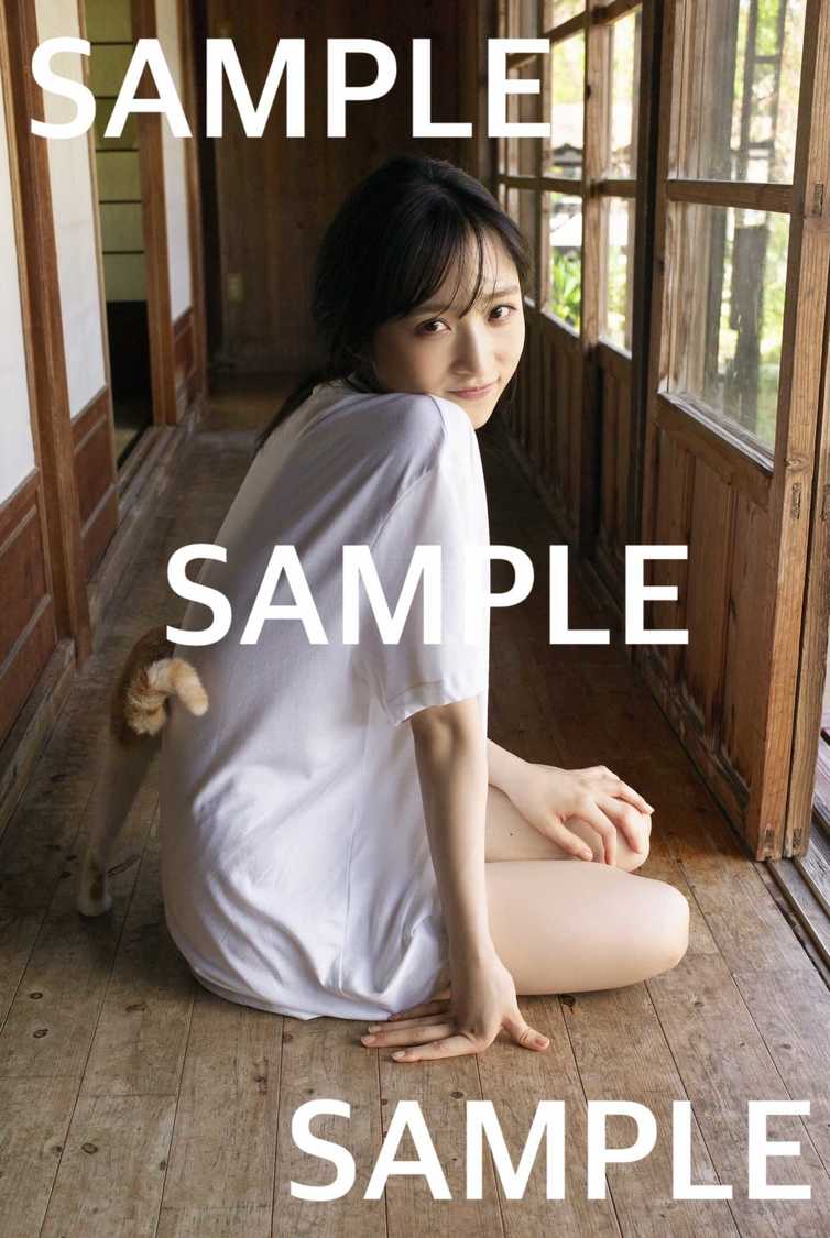 コーチャンフォー＆星野書店特典ポストカード（撮影：細居幸次郎）