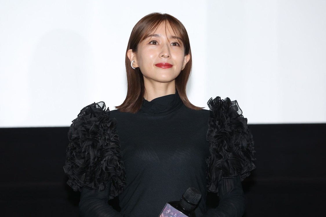 ＜映画『ずっと独身でいるつもり？』公開記念舞台挨拶＞新宿バルト9（2021年11月20日）