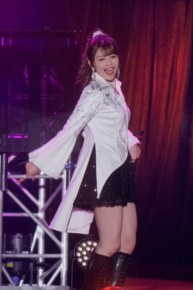 ＜Juice=Juice Concert 2021 ～FAMILIA～ 金澤朋子ファイナル＞ 2021年11月24日(水)横浜アリーナ