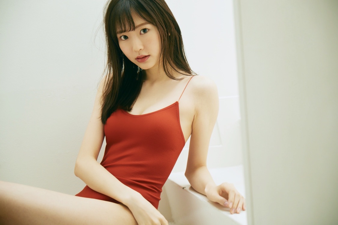 八伏紗世（撮影：三瓶康友／『FRIDAY』（講談社））