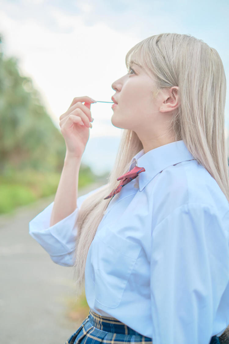 天乃七夕 2ndデジタル写真集『透明少女』（撮影：下山春香）