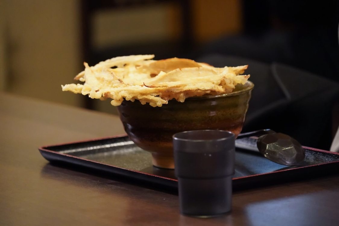 ドラマ『黙食女子』第2話場面写真