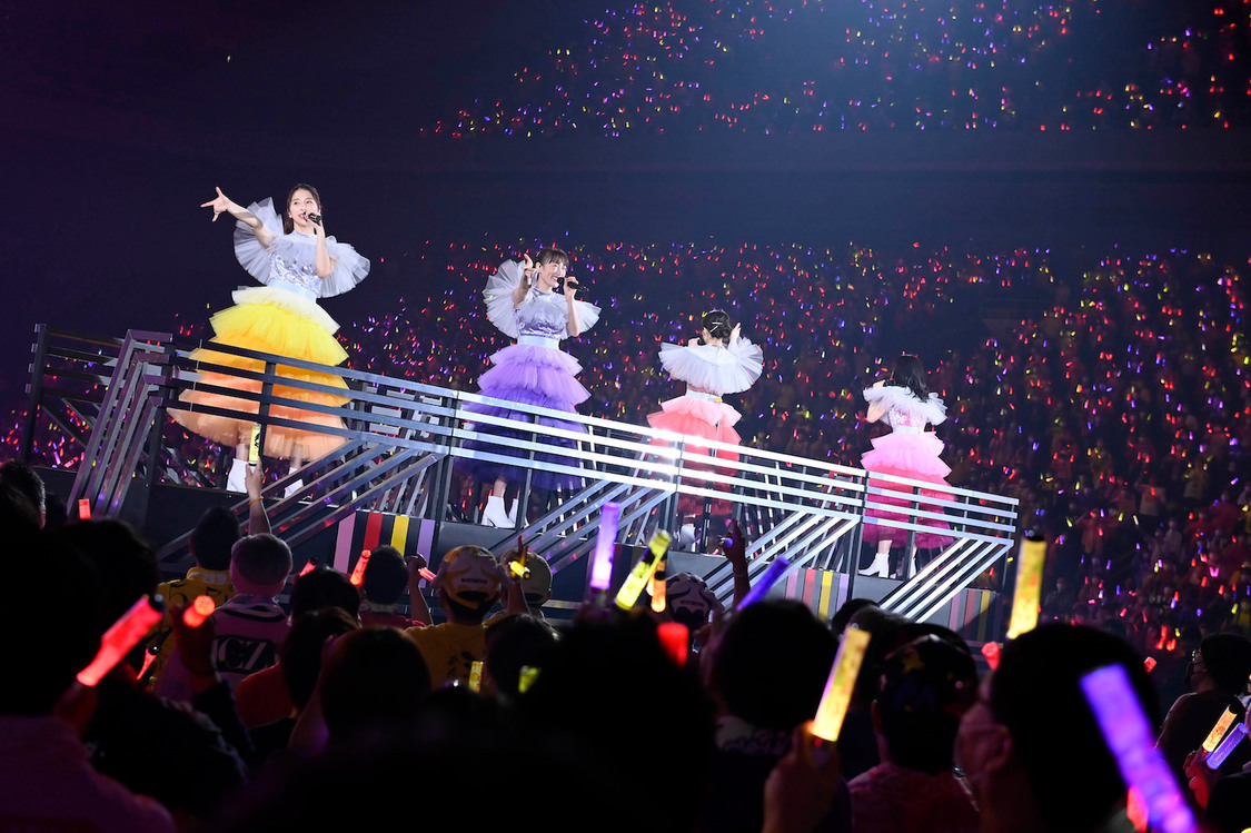 ももいろクローバーZ＜ももいろクリスマス2021 ～さいたまスーパーアリーナ大会～＞さいたまスーパーアリーナ（2021年12月8日／撮影：高田真希子）