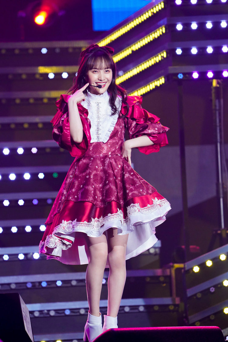 ももいろクローバーZ＜ももいろクリスマス2021 ～さいたまスーパーアリーナ大会～＞さいたまスーパーアリーナ（2021年12月8日／撮影：上飯坂一）