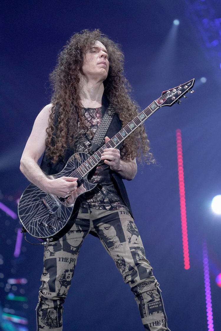 ももいろクローバーZ＜ももいろクリスマス2021 ～さいたまスーパーアリーナ大会～＞さいたまスーパーアリーナ（2021年12月8日／撮影：上飯坂一）