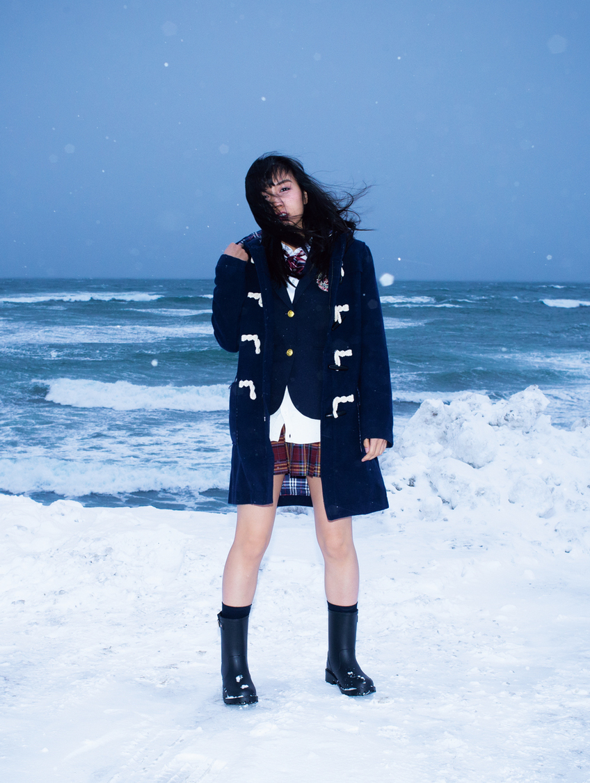 『黒木ひかり1st写真集 現在地→卒業』（徳間書店）　撮影:佐賀章広