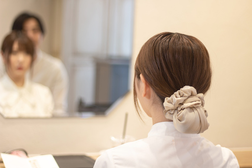 コスプレイヤー すみれおじさん 美髪シュシュ Tsumugu イメージモデル就任 コミケ帰りのコスプレイヤーさんたちに使ってほしいです Pop N Roll ポップンロール