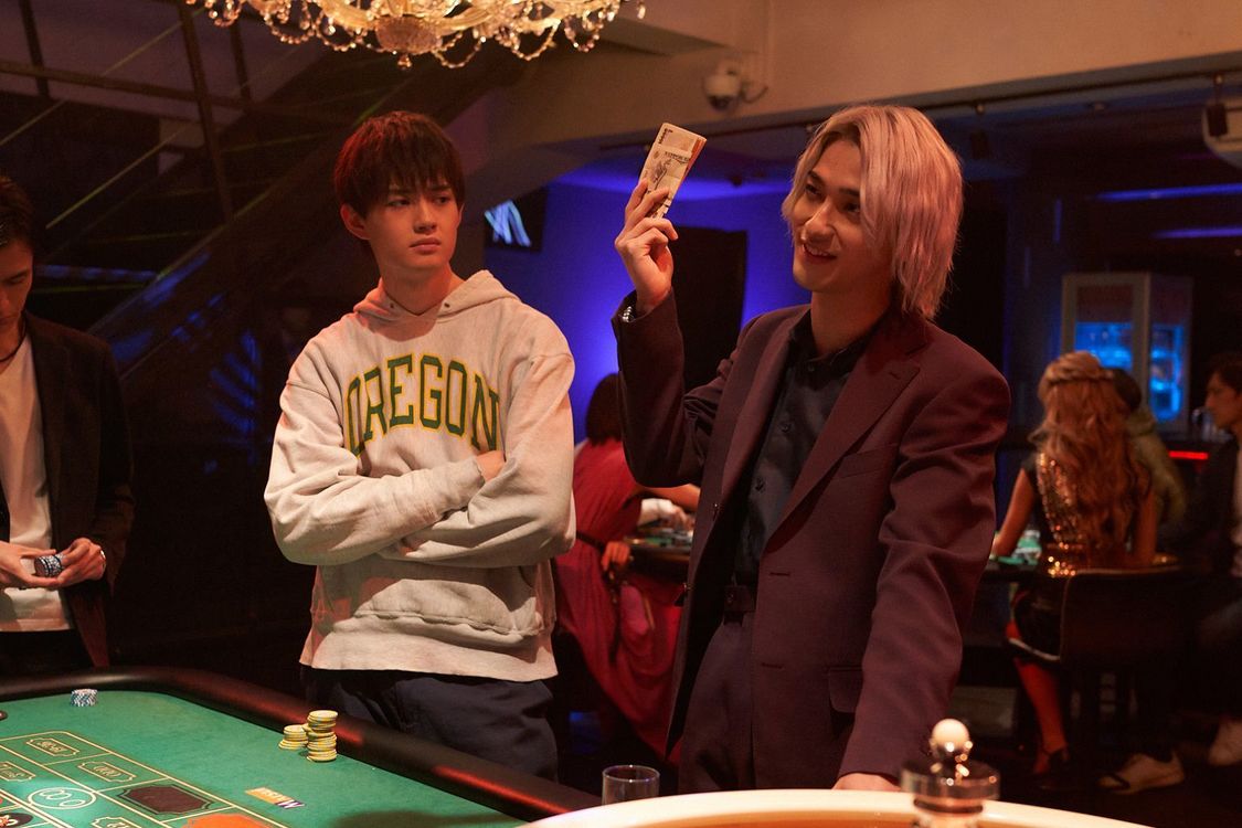 ©迫稔雄/集英社 ©2022 映画「嘘喰い」製作委員会