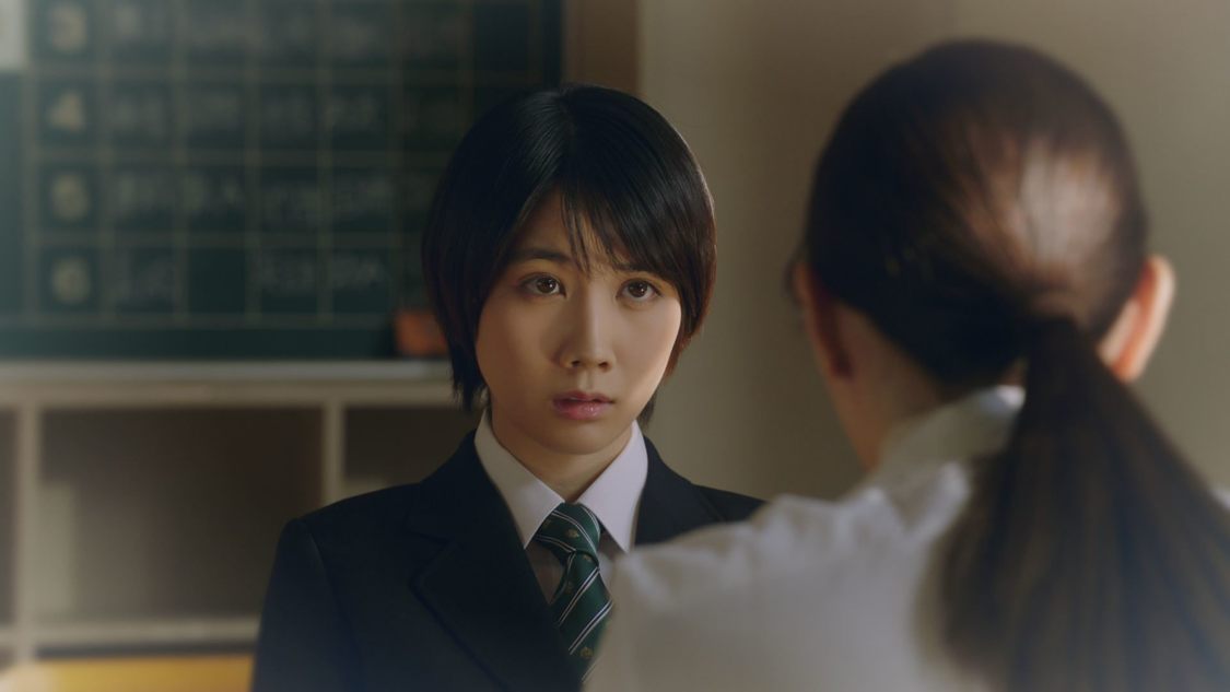 au『意識高すぎ！高杉くん』シリーズTV-CM「先生、観てるよね」篇より