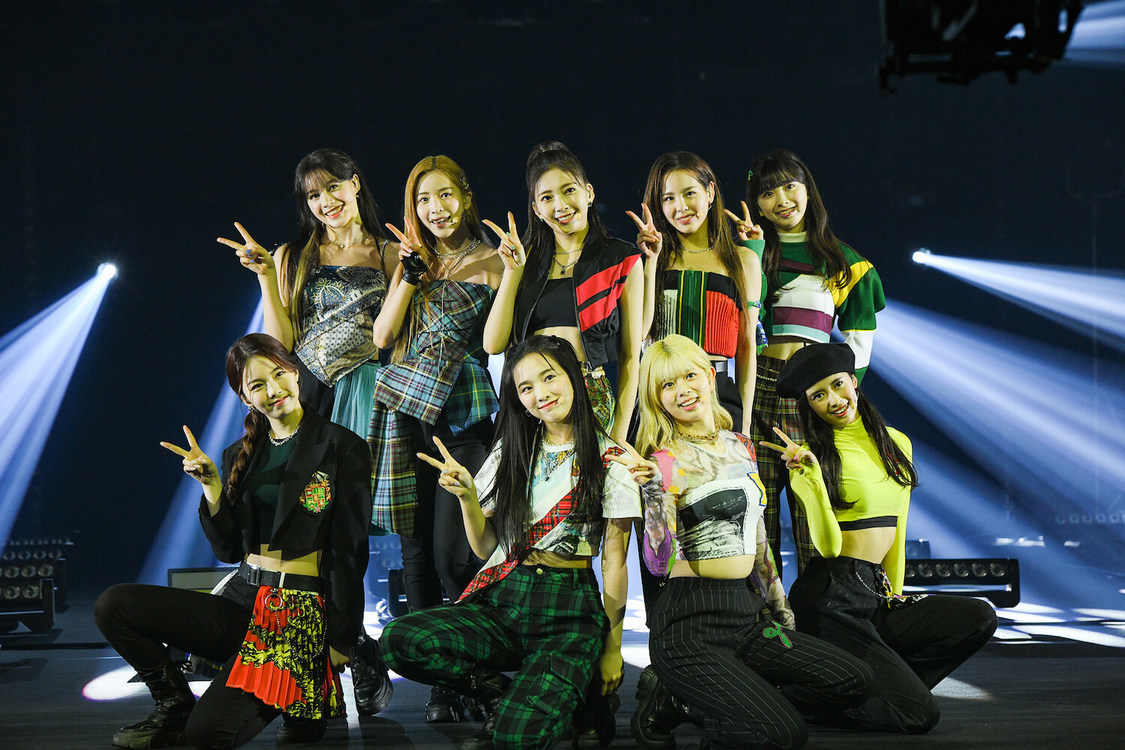 NiziU（©岸田哲平）