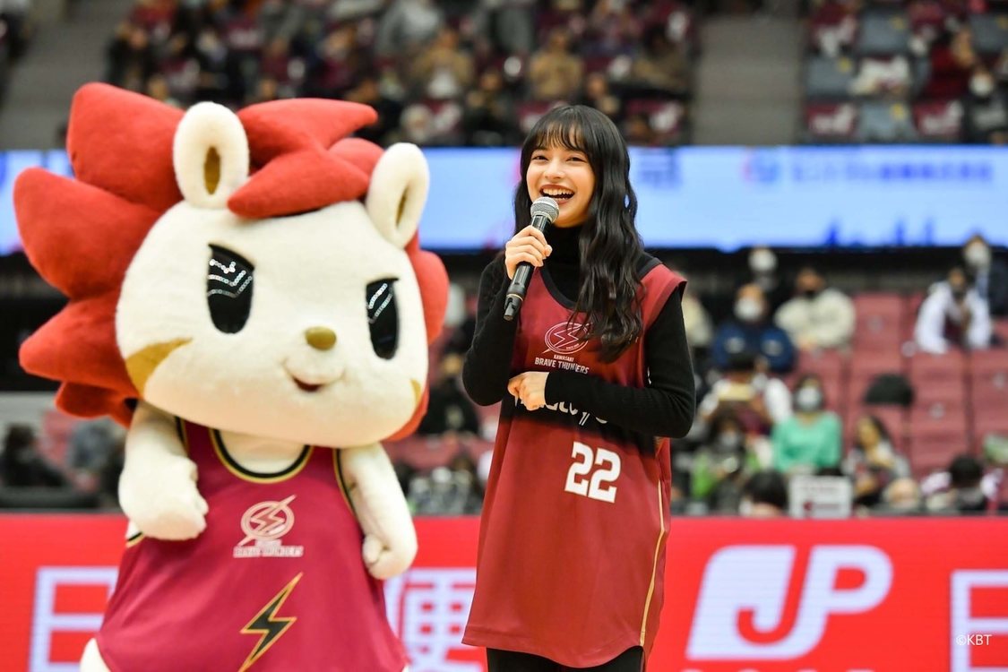 アンジュルム 上國料萌衣＜B.LEAGUE 2021-22 SEASON 第11節 川崎ブレイブサンダース VS群馬クレインサンダーズ戦＞川崎市とどろきアリーナ（2021年12月15日）