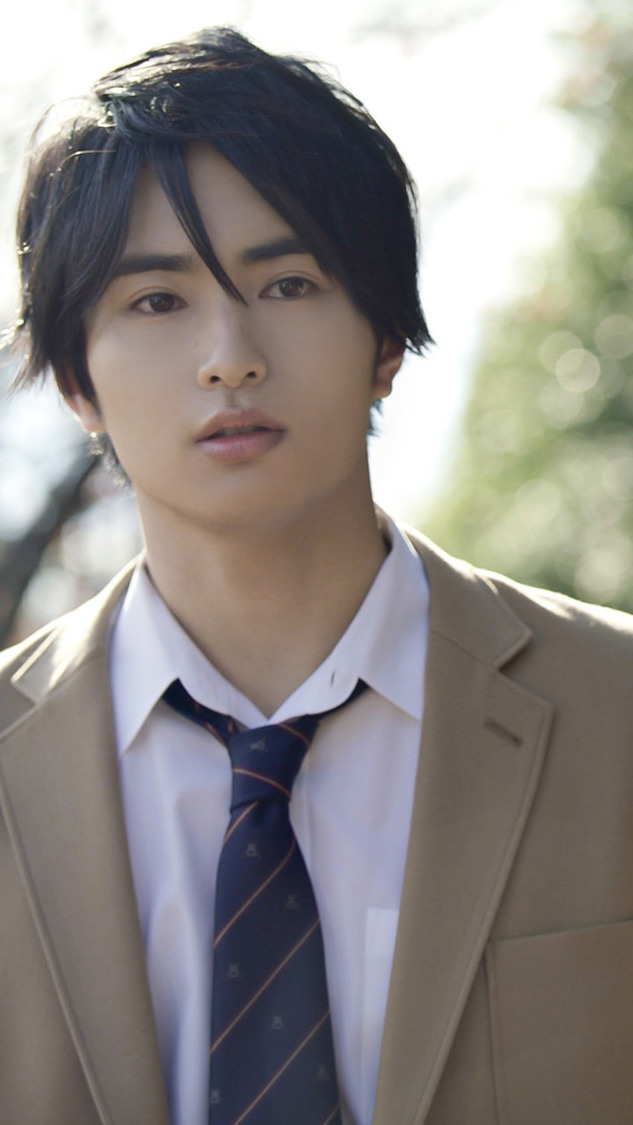 向井秋人役：平野宏周