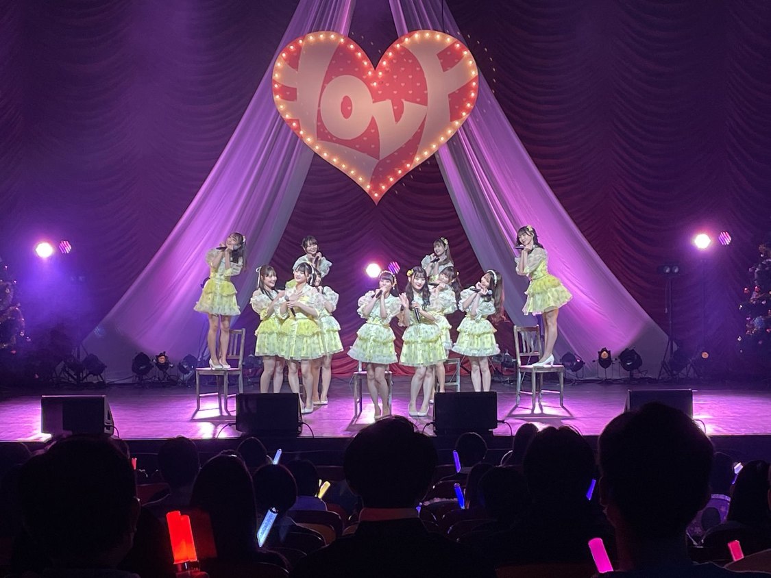 9thシングル「ウィークエンドシトロン」発売記念＜行こラブ会vol.10＞天王洲 銀河劇場（2021年12月18日）