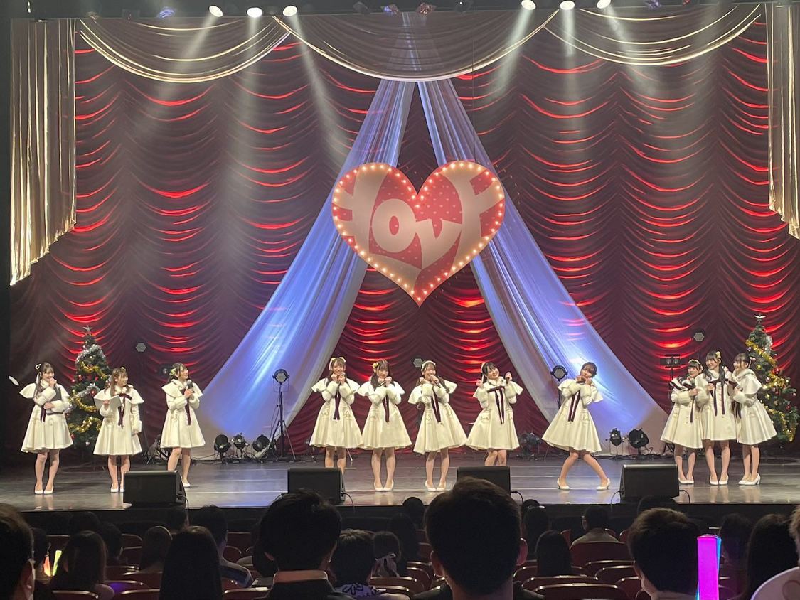 9thシングル「ウィークエンドシトロン」発売記念＜行こラブ会vol.10＞天王洲 銀河劇場（2021年12月18日）