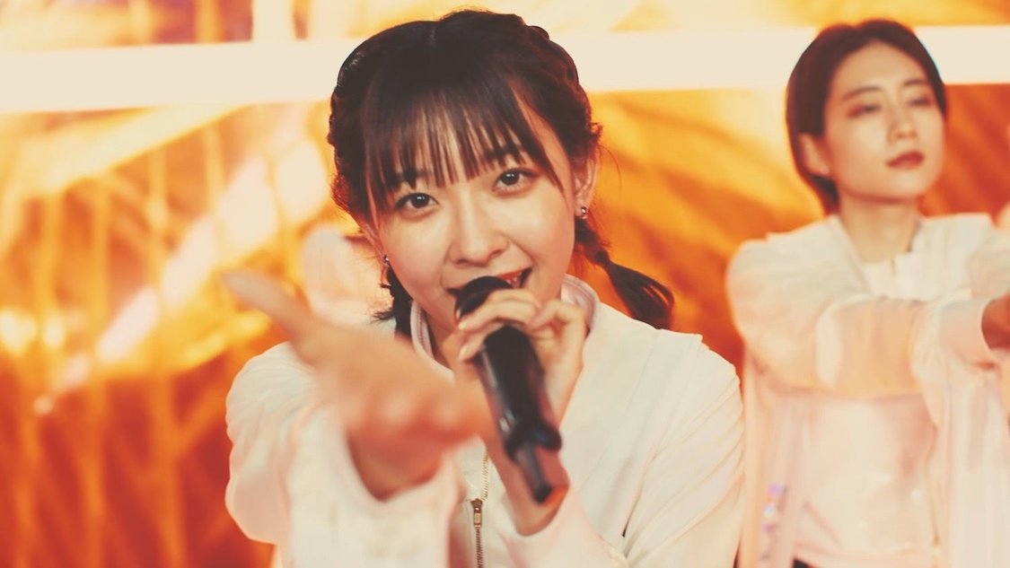 EMPiRE「RiNG to the BRiGHT FUTURE」より