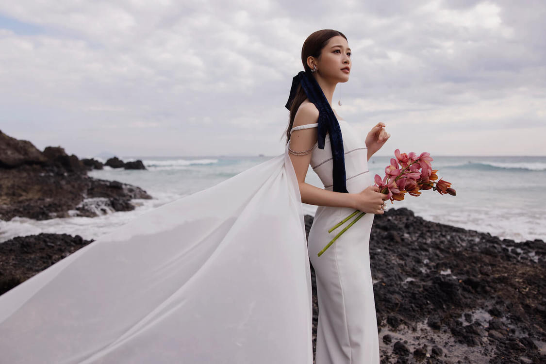 生見愛瑠『ゼクシィ海外ウエディング 2022 Spring & Summer』アザーカット