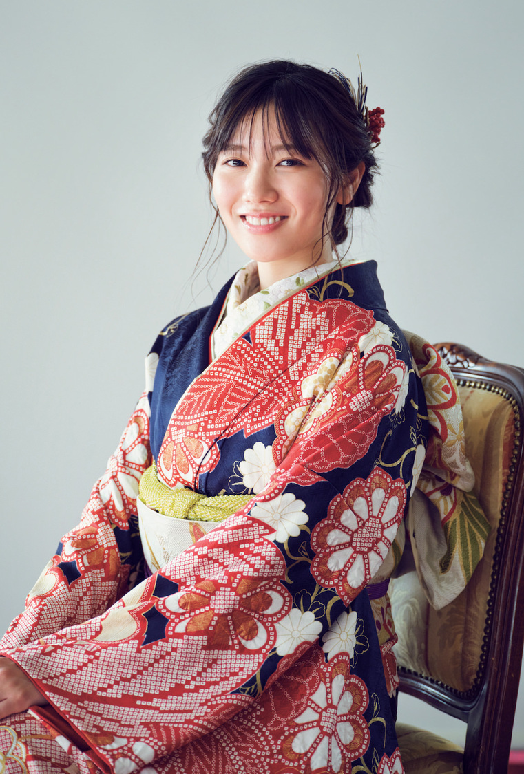 『20±SWEET[トゥエンティ・スウィート] 2022 JANUARY』ローソンエンタテインメント購入特典ポストカード【河田陽菜（日向坂46）】