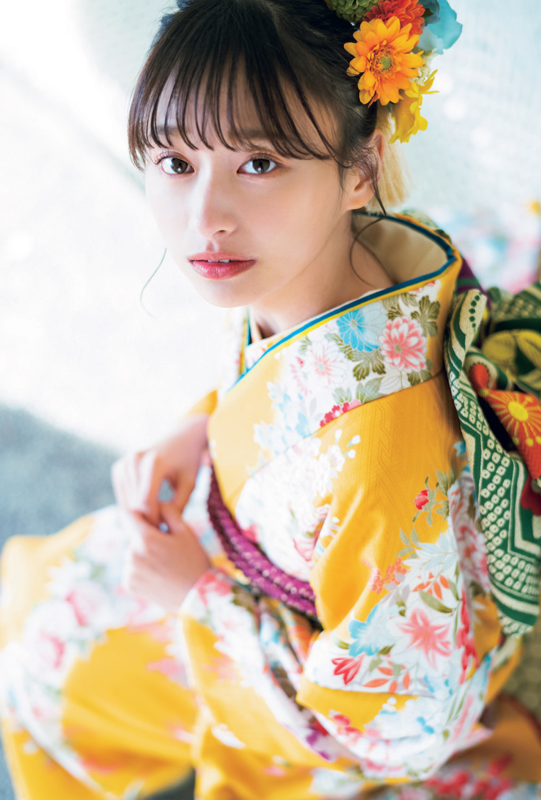 『20±SWEET[トゥエンティ・スウィート] 2022 JANUARY』ローソンエンタテインメント購入特典ポストカード【影山優佳（日向坂46）】