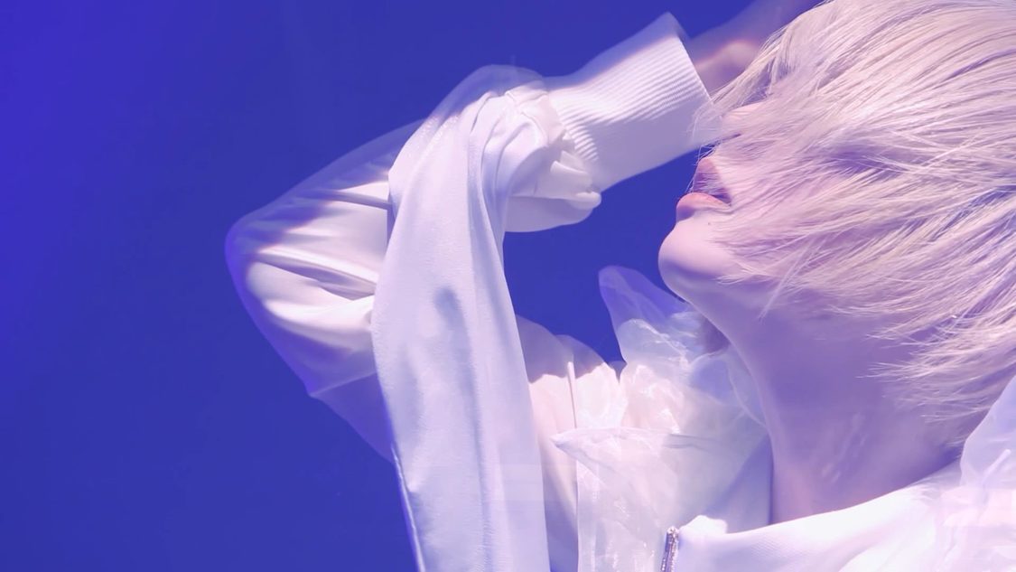 「EMPiRE / Happy with you [EMPiRE’S SUPER ULTRA SPECTACULAR SHOW] 幕張メッセイベントホール」より