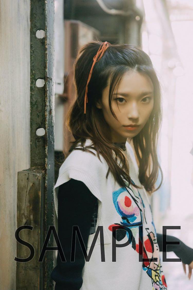 セブンネットショッピング：MAHO EMPiRE生写真 