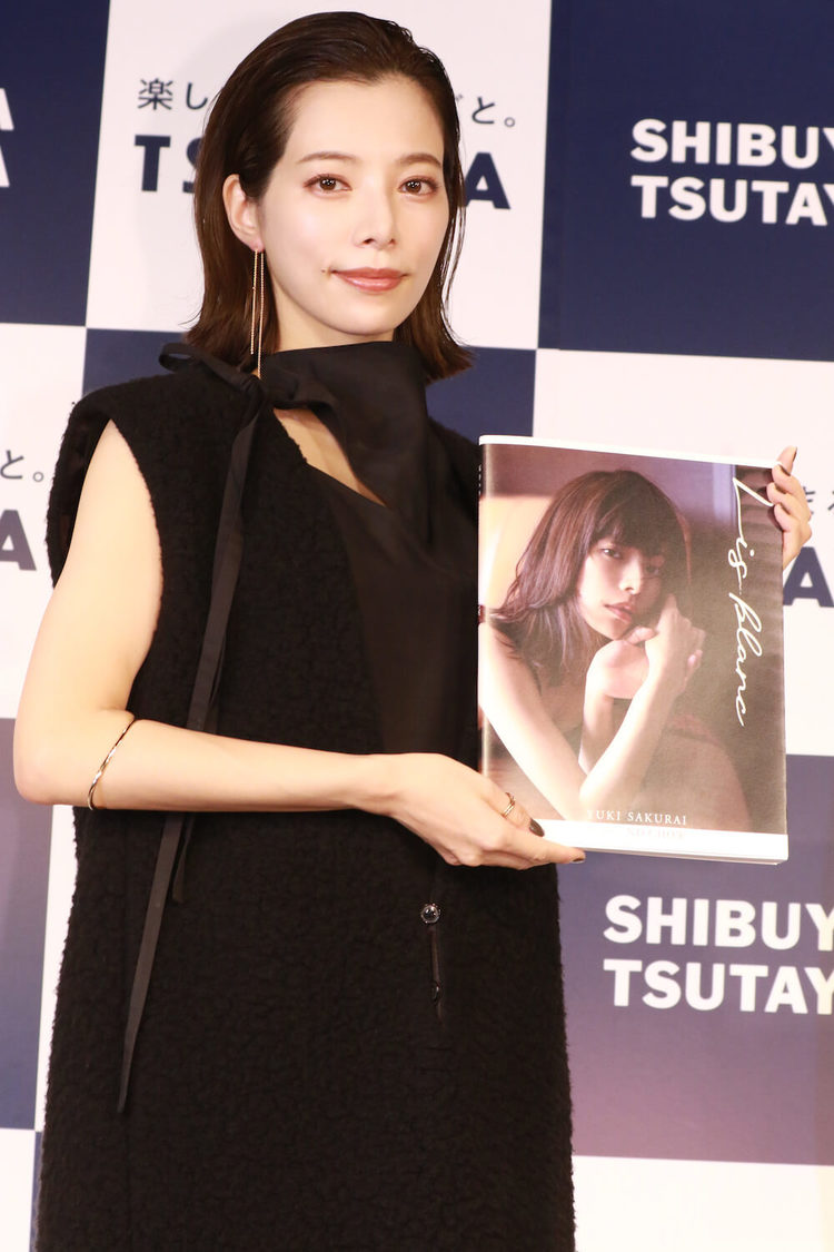 ＜『桜井ユキ ファースト写真集「Lis blanc」』発売記念イベント＞（2021年12月26日／©︎SDP）