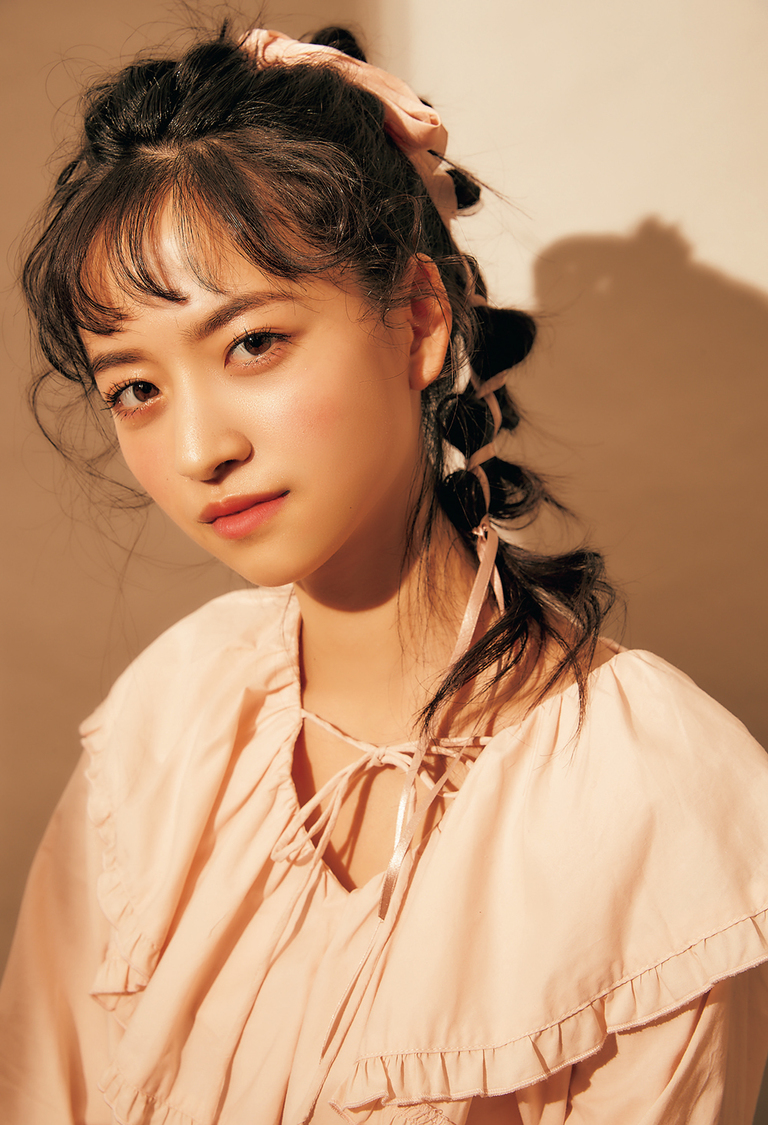 金川紗耶（乃木坂46 4期生）「AMBIGUOUS HAIR ARRANGE」｜『LARME 039』