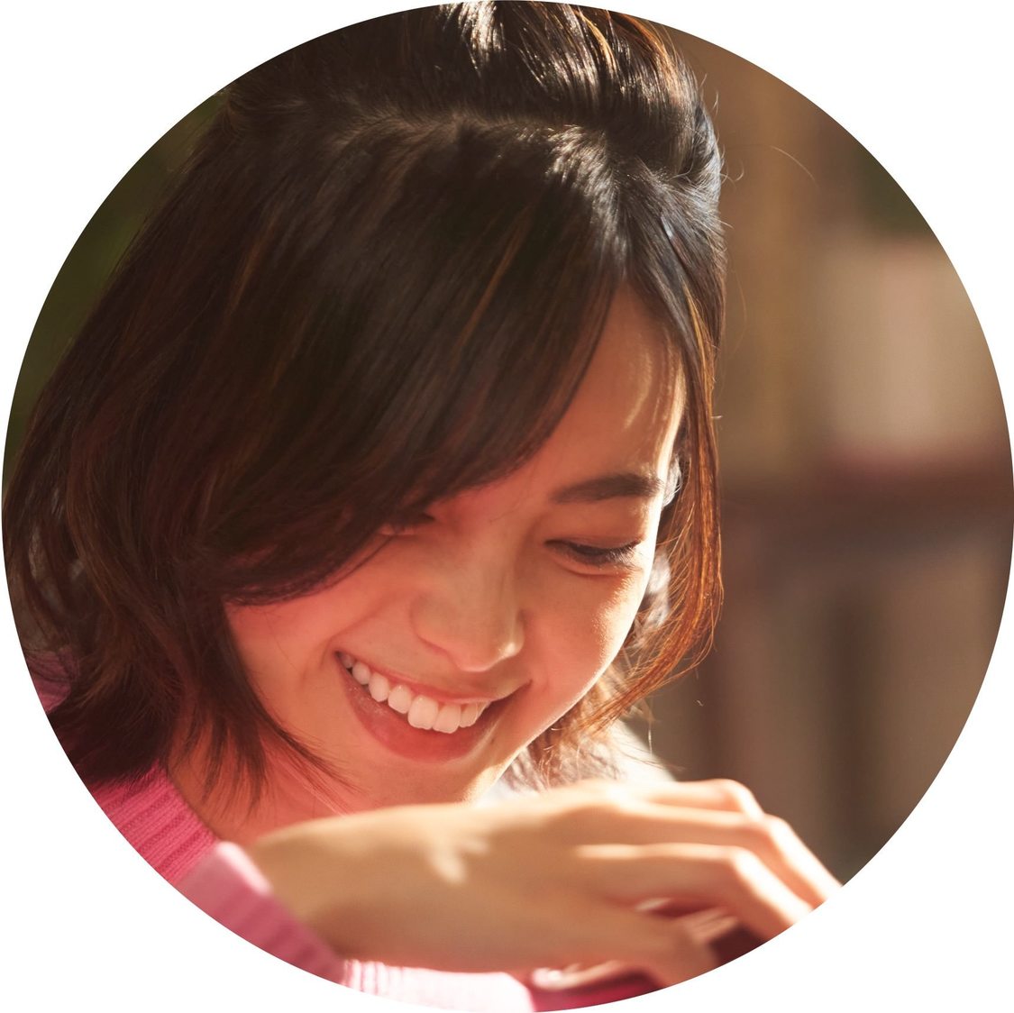 主人公／湊川七海（20）：平手友梨奈