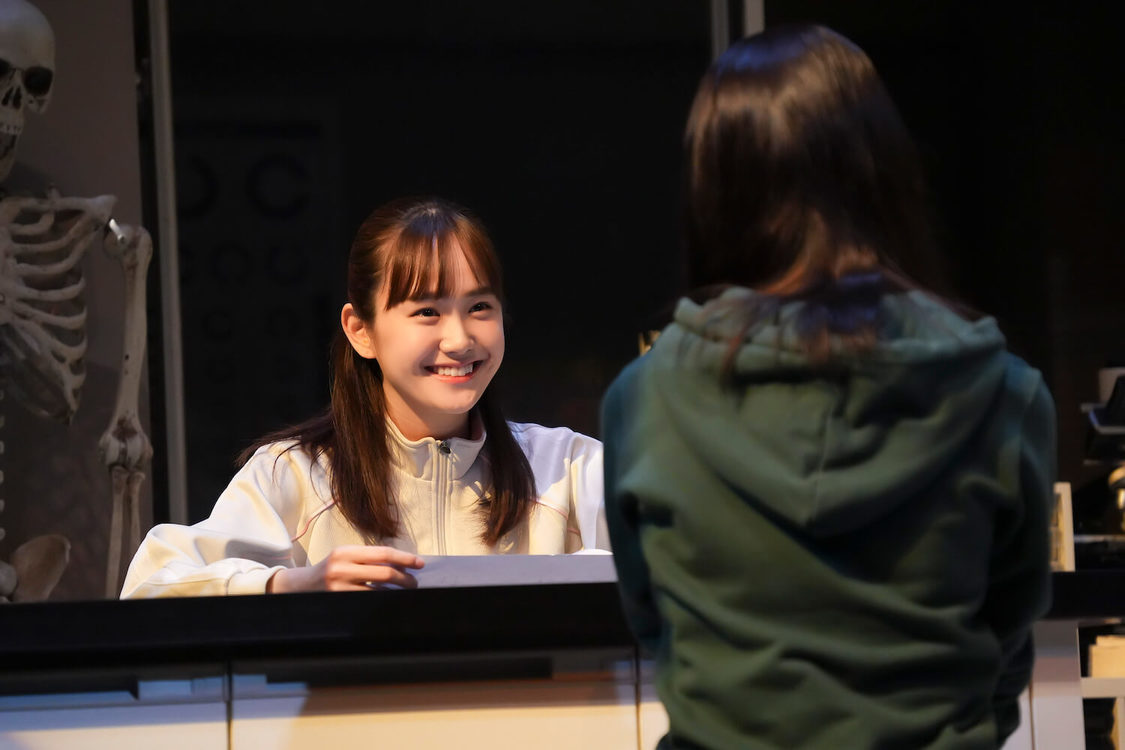 ©1998 恩田陸／新潮社　©舞台「六番目の小夜子」製作委員会（撮影：伊藤智美）