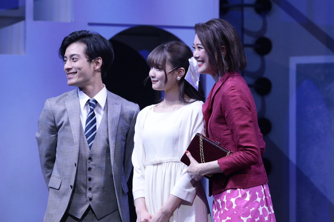 (C)日活　(C)舞台「夜明けのうた」製作委員会