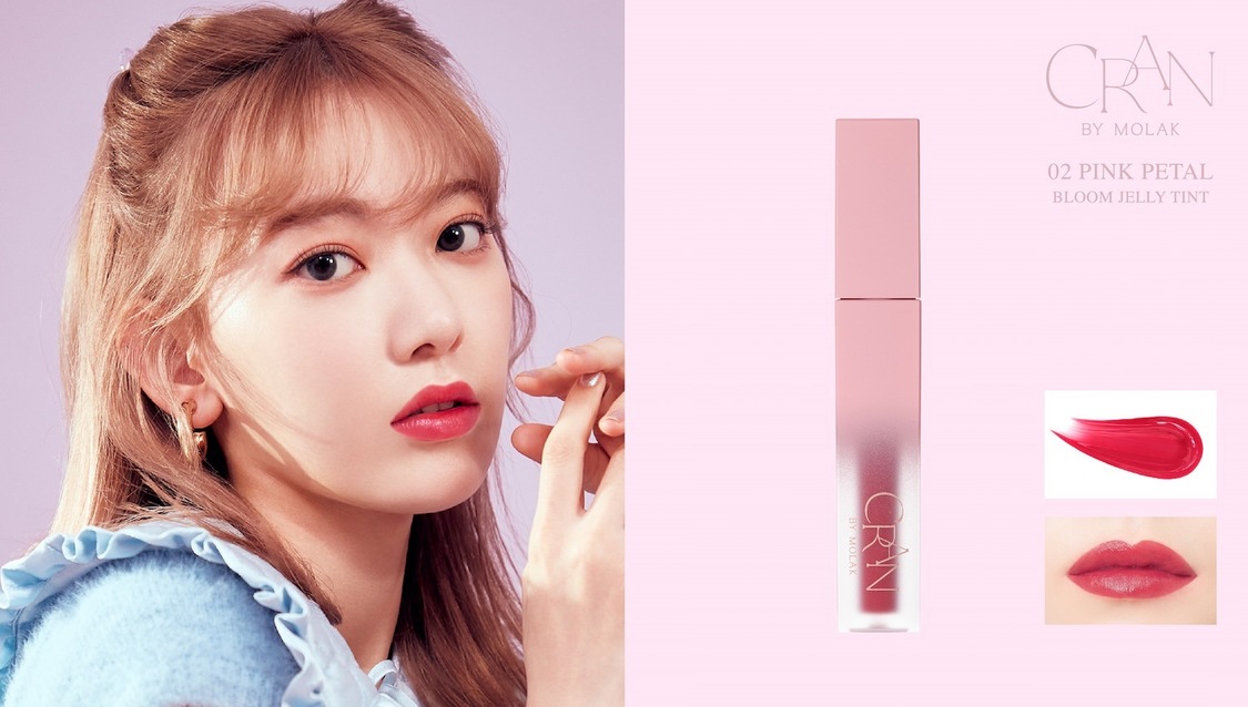 「02 PINK PETAL」華やかなのに浮かないフューシャピンク。ぱっと顔色を明るくし透明感をアップするブライトカラー。