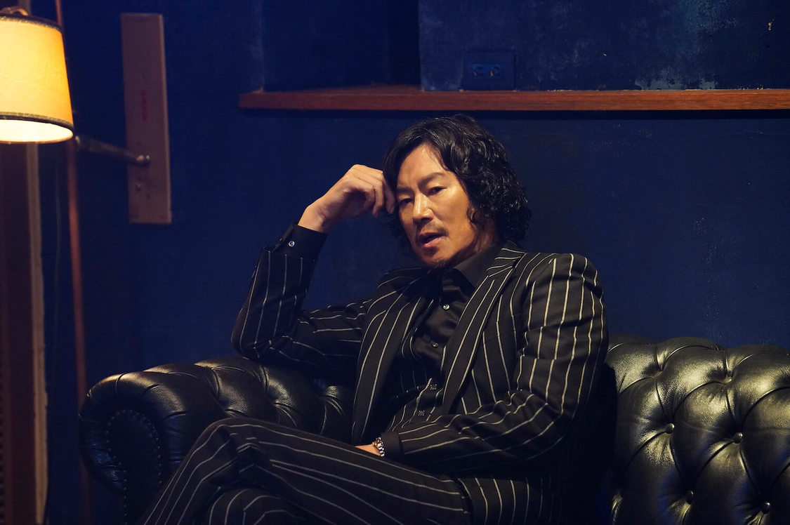 ©2021「鳩の撃退法」製作委員会 ©佐藤正午／小学館