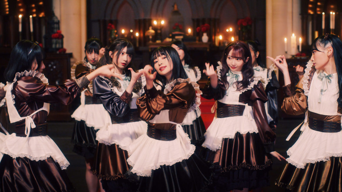 「チョコレートメランコリー」MVより（©YOANI/KING RECORDS）