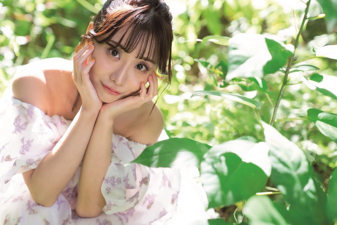 柴田阿弥（『原色美人キャスター大図鑑2022』より）