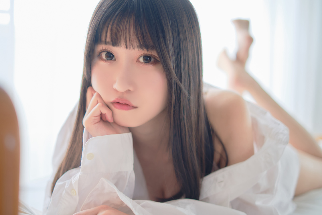 ハニースパイスRe. 宮花もも『Momo more〜宮花ももフォトブックアザーカット集〜』より