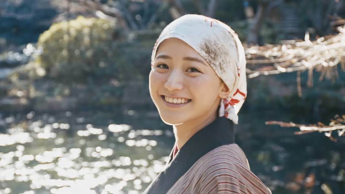 UVERworld「えくぼ」MVより