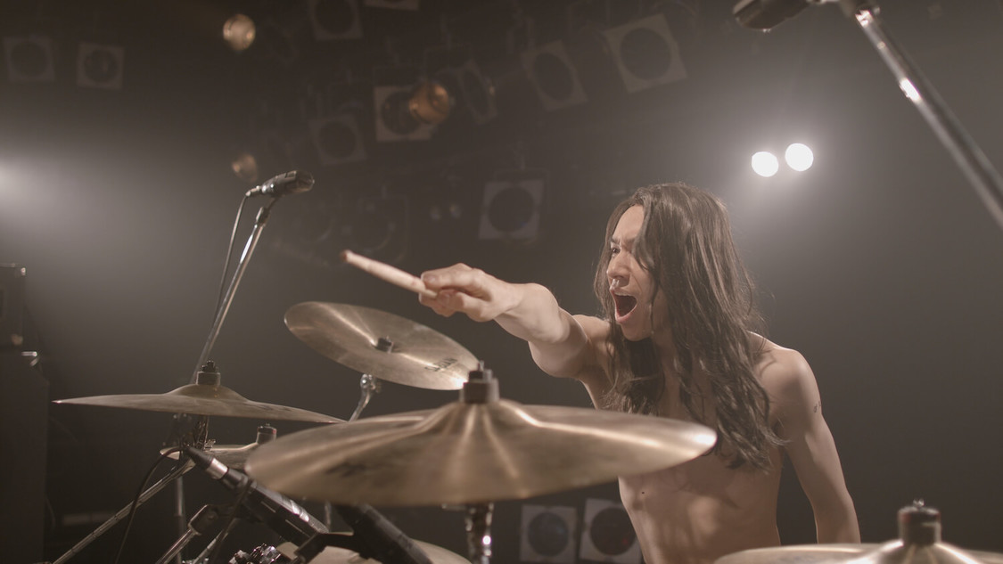 映画『鋼音色の空の彼方へ』場面写真（©2022「鋼音色の空の彼方へ」製作委員会）