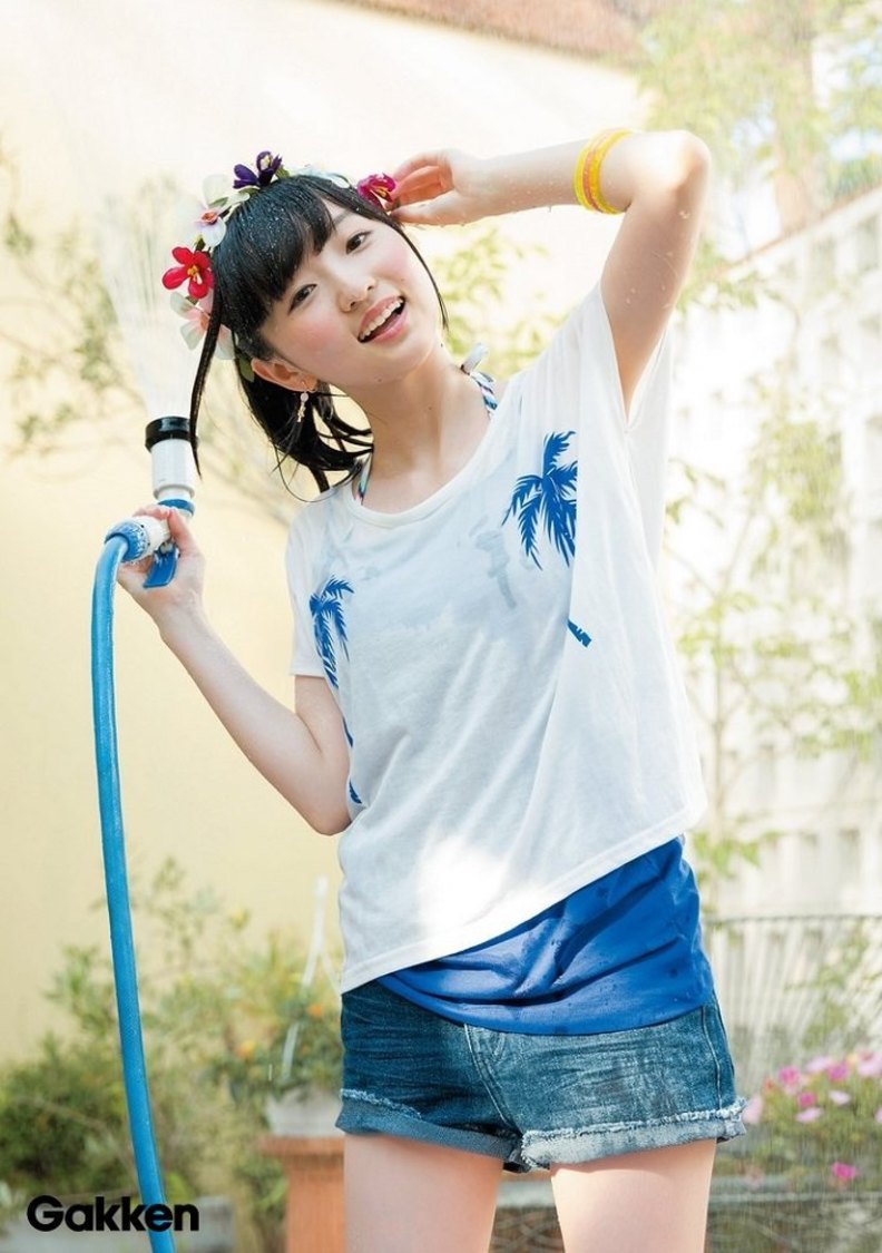 『田中美海写真集　らすとてぃーんさまー』サンプル写真